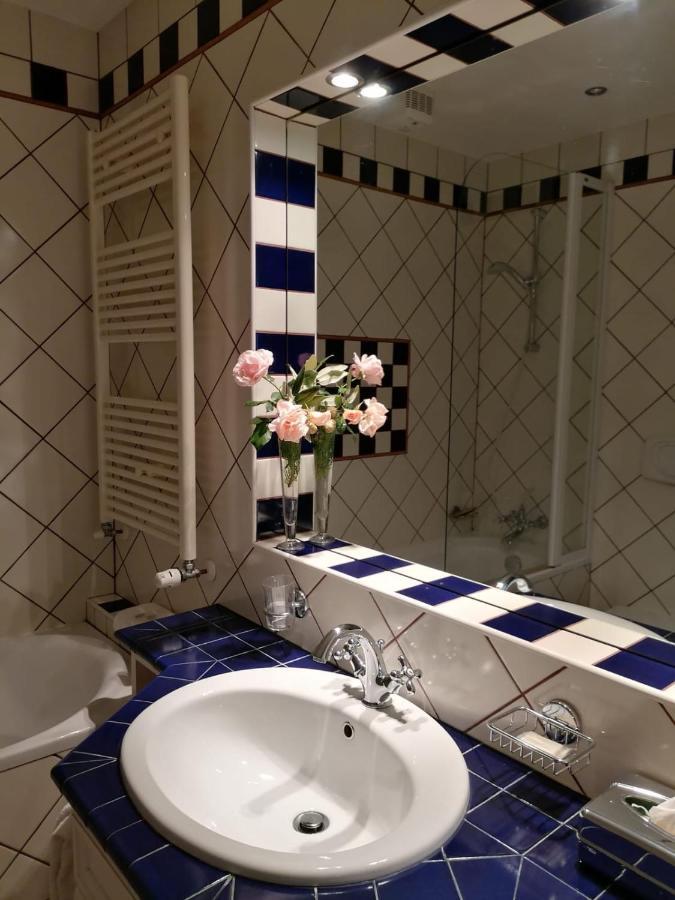 Il Giardino Di Flora Otel Buti Dış mekan fotoğraf